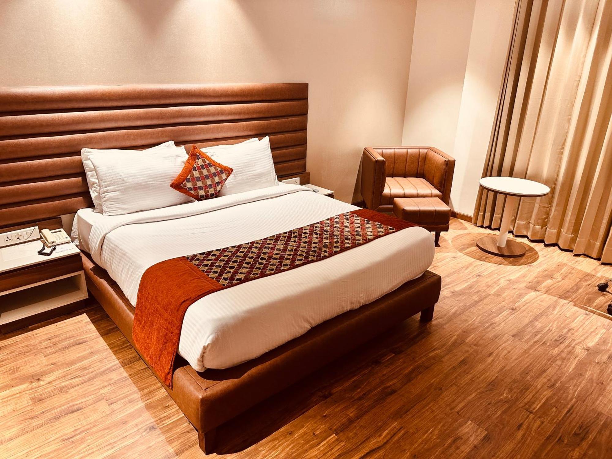 Comfort Alstonia Hotel Amritsar
